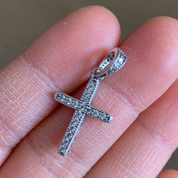 NWOT Sparkling Cross Pendant Dangle Charm CZ Sterling Silver 925 - Picture 3 of 9